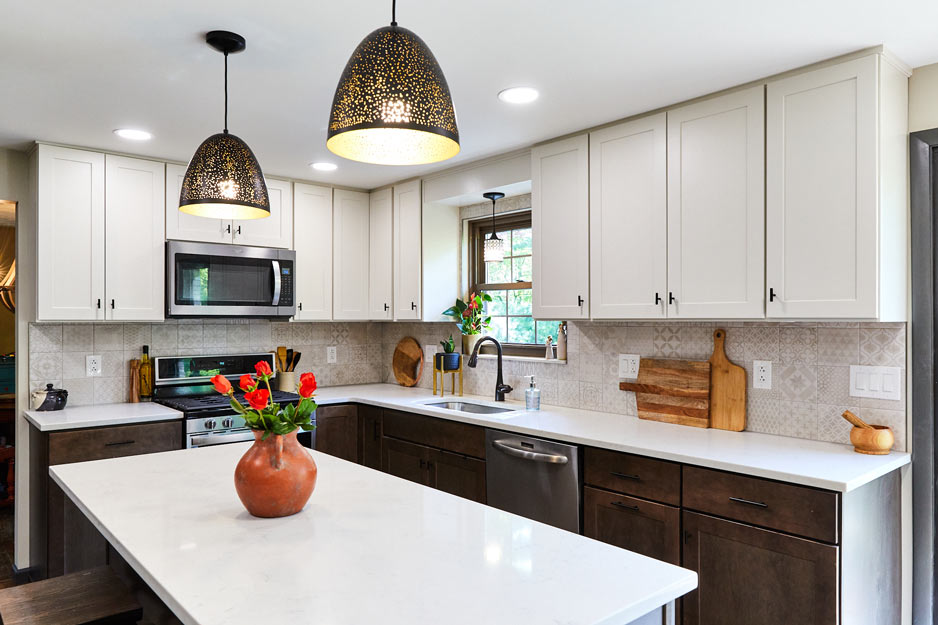 Quartz Carrara Kitchen Island and Countertops