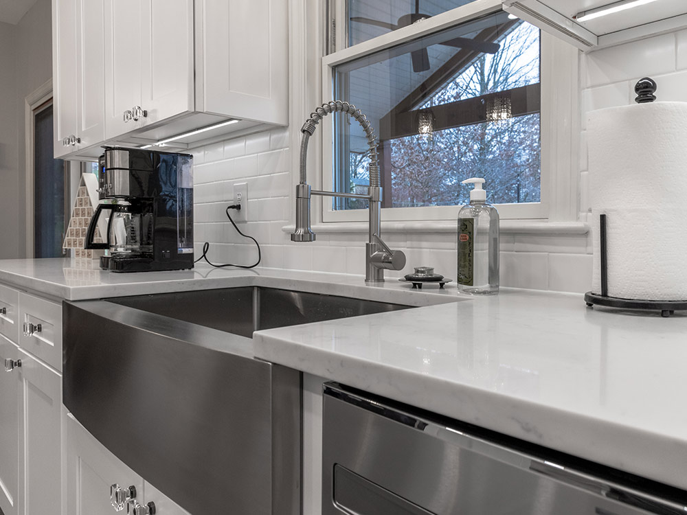 Venezia Carrara Quartz Countertops in Pittsburgh